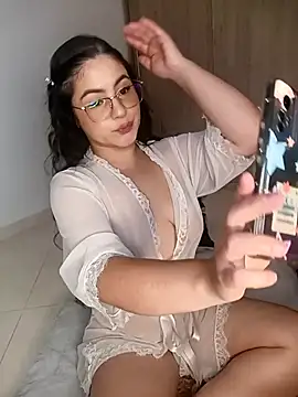 Lia Hurley online show from February 23, 1:43 pm