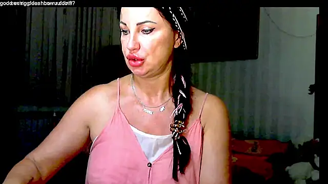 Snapshot of hornymommy69_ chatting on September 17, 6:50 pm hornymommy69  online show from September 17, 6:50 pm