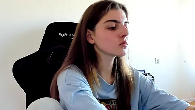 emmamurrr online show from October 1, 10:42 am