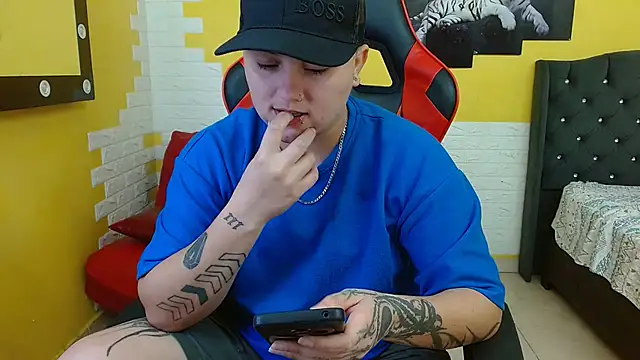 isabeautyx19 online show from September 24, 1:48 am