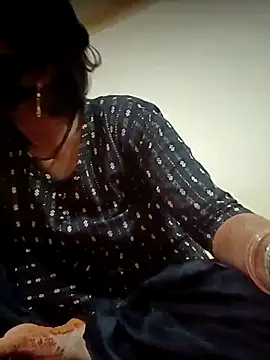 Snapshot of Mamta_Chaterjee chatting on October 16, 3:42 am Mamta Chaterjee online show from October 16, 3:42 am