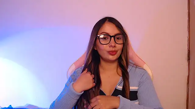 lalawhitte online show from November 11, 1:41 pm