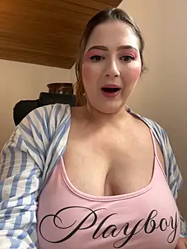 Snapshot of Kamilla_Loop chatting on October 1, 8:58 pm Kamilla Loop online show from October 1, 8:58 pm