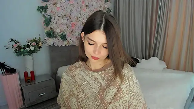 ContinentOfTranquility online show from September 22, 6:01 am