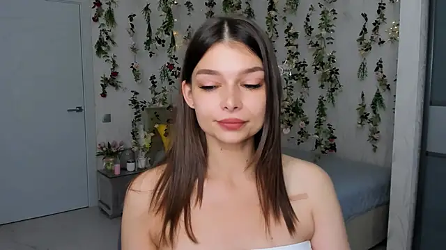 ContinentOfTranquility online show from October 2, 4:28 am