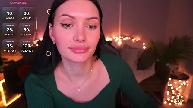 MilaSecrett online show from February 7, 3:38 pm