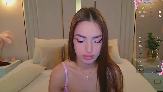 BellaHalles online show from November 12, 7:28 am