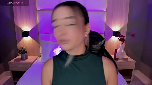 bella1207 online show from November 4, 7:52 pm