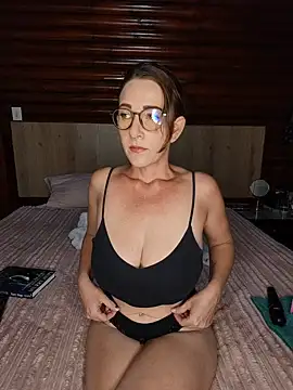 Deviant Desires xx online show from May 31, 12:33 pm