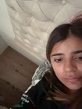 pamell col online show from February 5, 8:12 pm