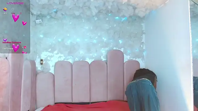 puca ebony online show from April 13, 5:03 pm