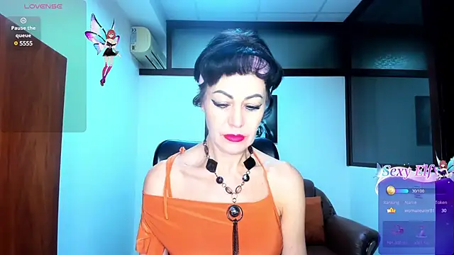 Silvia Wallec online show from December 2, 8:48 am