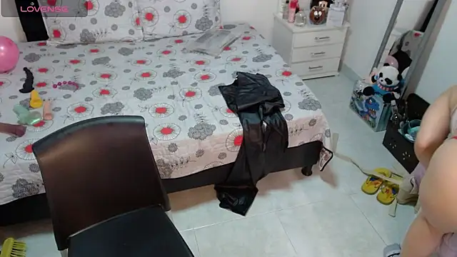 soniafuckboobs online show from April 21, 12:23 pm