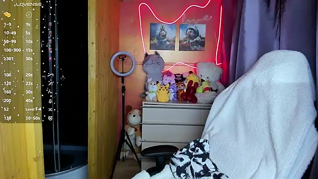 Fiery Brunette  online show from October 2, 10:20 am