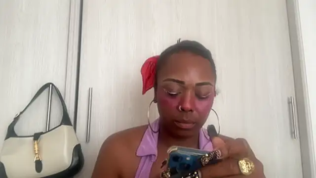 ChocolateCakeQueen online show from December 13, 8:37 pm