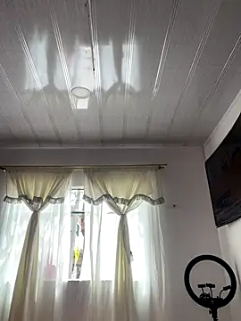 hannahb-e online show from October 21, 3:49 pm