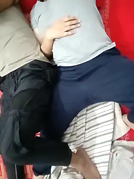 robbart43 online show from April 18, 5:26 pm