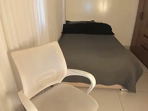 kiaraowen online show from June 3, 10:37 pm