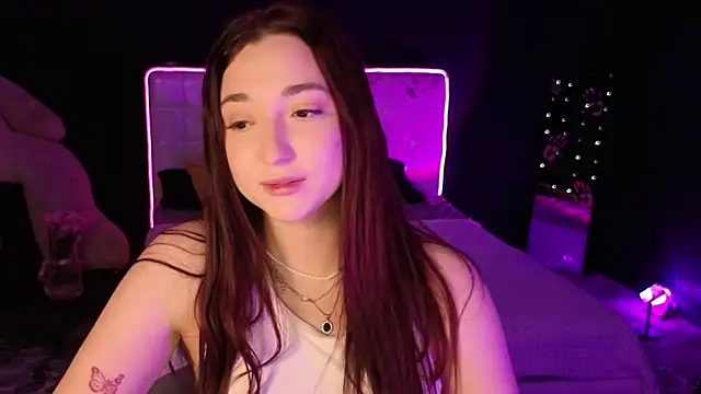 YasmineWest online show from November 25, 9:11 am