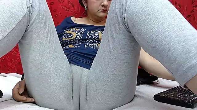 MELANIE SEX69 online show from January 8, 10:03 pm