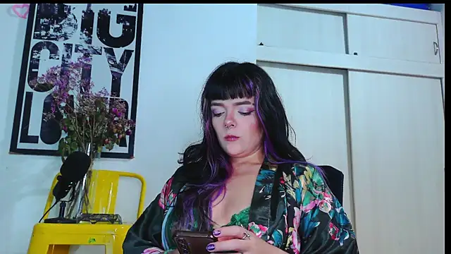 purple em69 online show from April 21, 6:31 am