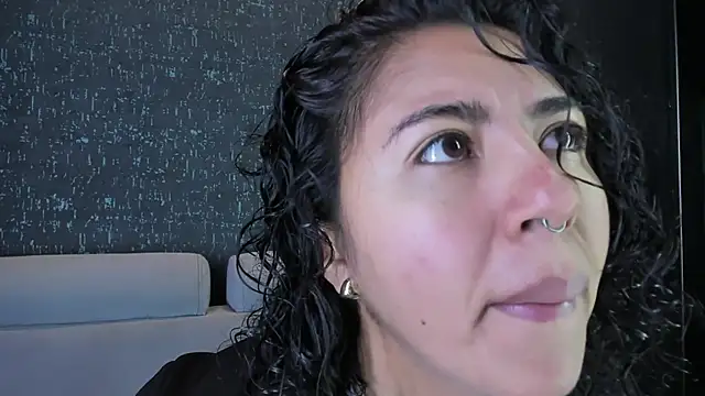 Amareto  online show from January 15, 9:59 am