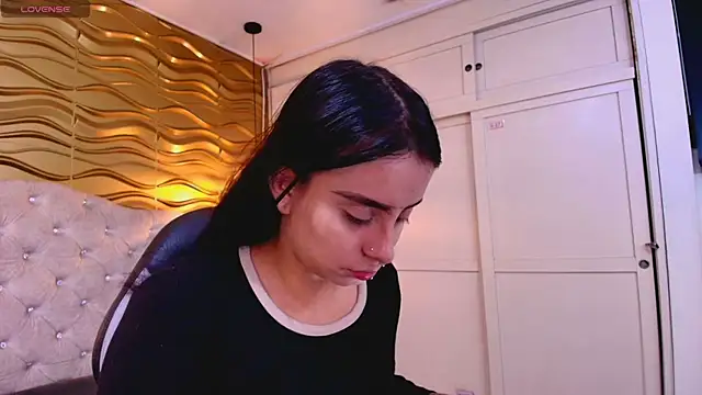 Andreita Jones online show from April 19, 11:43 am