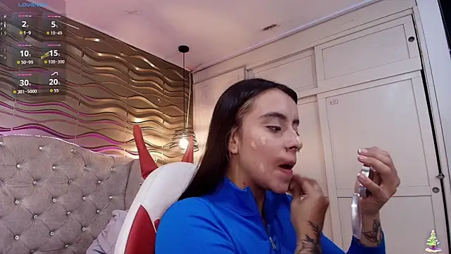 Andreita Jones online show from December 19, 11:46 am