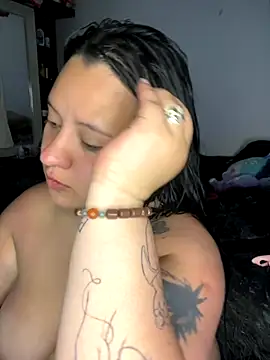 Snapshot of dannarossy_ chatting on September 15, 10:12 am dannarossy online show from September 15, 10:12 am