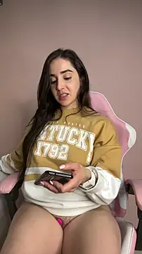 Vicky-Andrade online show from November 29, 1:53 am