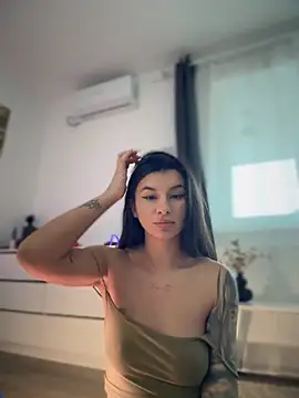 Wet Aarya  online show from December 3, 2:19 pm