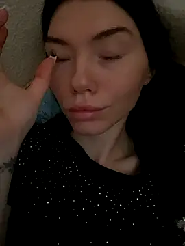 Lisaaa Alisa online show from September 18, 3:05 am