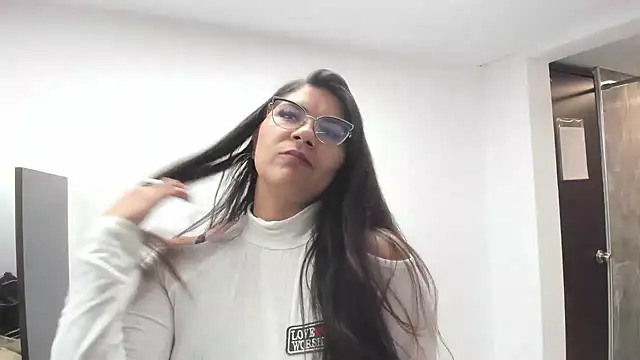 Luna Dumont online show from October 16, 11:13 am