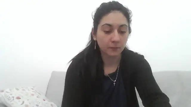 Snapshot of davenmichelle00 chatting on February 7, 7:56 am davenmichelle00 online show from February 7, 7:56 am
