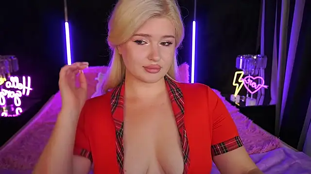 CocoSecretss online show from October 4, 7:14 am