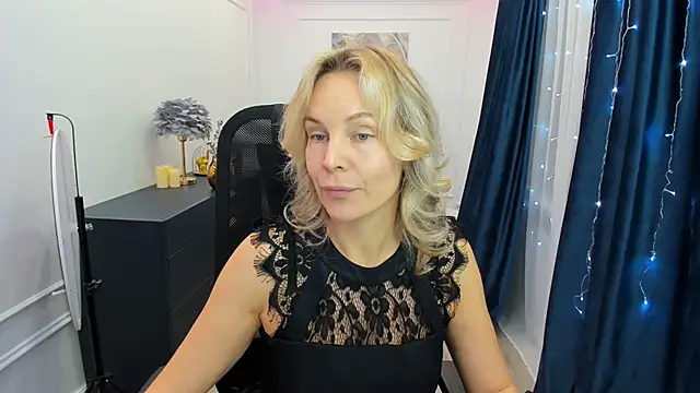 Sinty Devis online show from January 9, 4:28 am