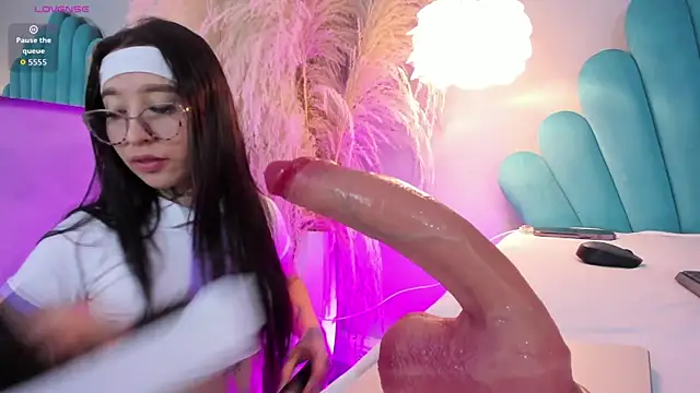 EriKlein online show from November 20, 10:55 pm