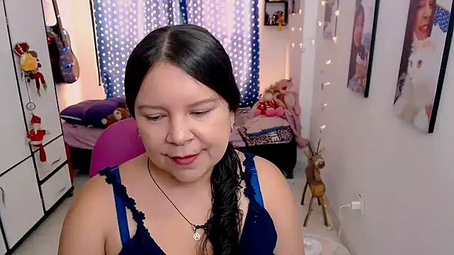 claryssa  online show from February 21, 6:30 pm