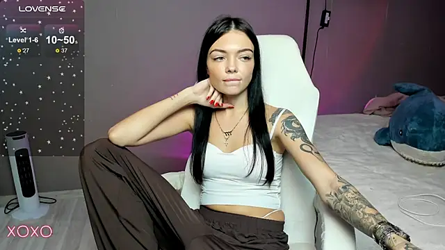 Mariella Adamss online show from November 2, 1:03 pm