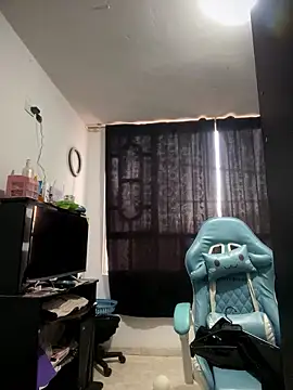 emily rosse04 online show from January 9, 12:09 pm