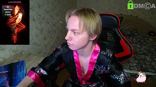 Alexis Gordon online show from November 28, 1:47 pm