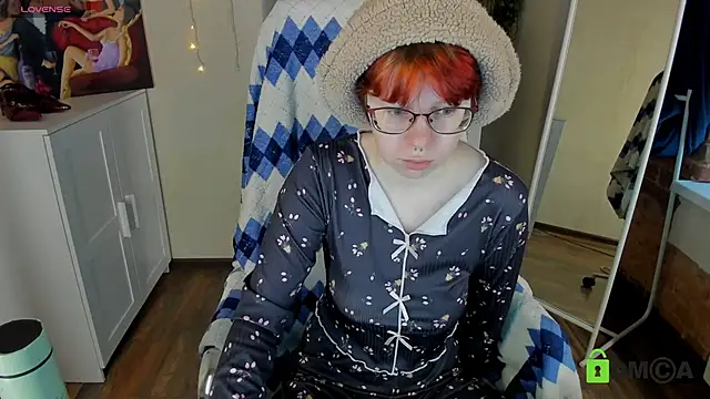 Melissa Wells online show from November 16, 10:37 am