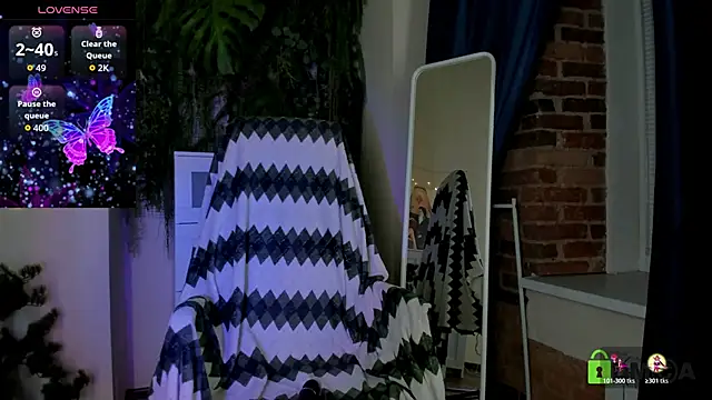 Melissa Wells online show from March 27, 8:20 pm