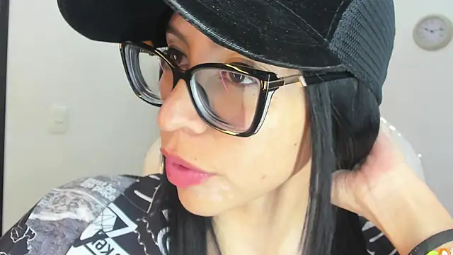 Katty mouth online show from December 14, 8:47 pm