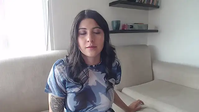BubbleGumm  online show from May 16, 8:41 pm