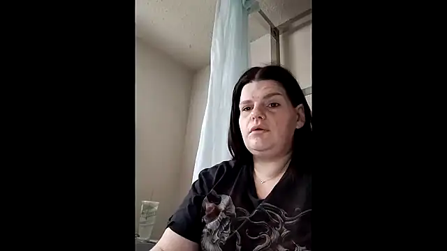 Snapshot of CallateBishBecki chatting on October 16, 10:56 pm CallateBishBecki online show from October 16, 10:56 pm