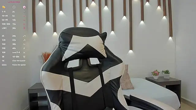 megan cooper28 online show from November 5, 7:19 pm