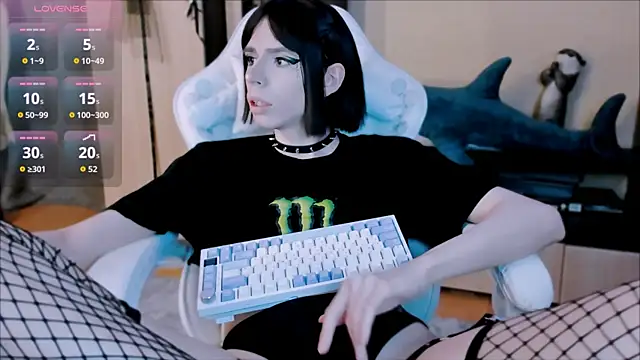 FemAlexa  online show from April 9, 7:08 pm