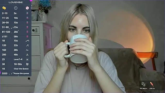 pawpaws online show from November 29, 7:01 am