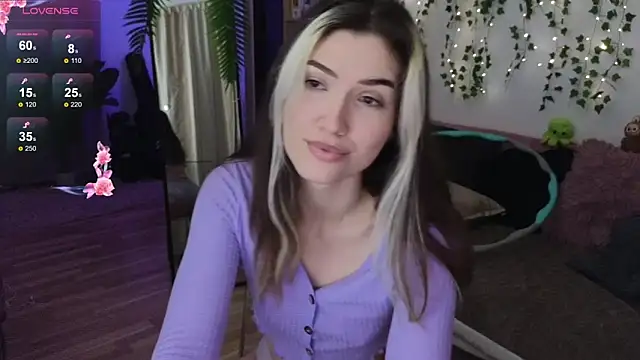 monikavenom online show from September 30, 1:55 am